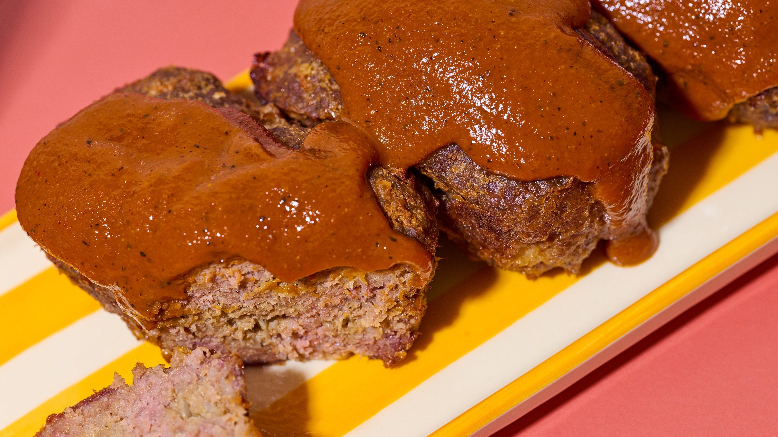 MINI MEATLOAFS NOT MEATLOAVES